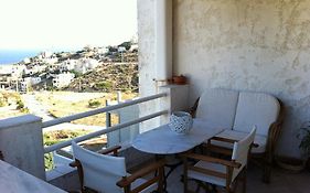 Family Apartment Ammoudi With Shared Mini-Pool